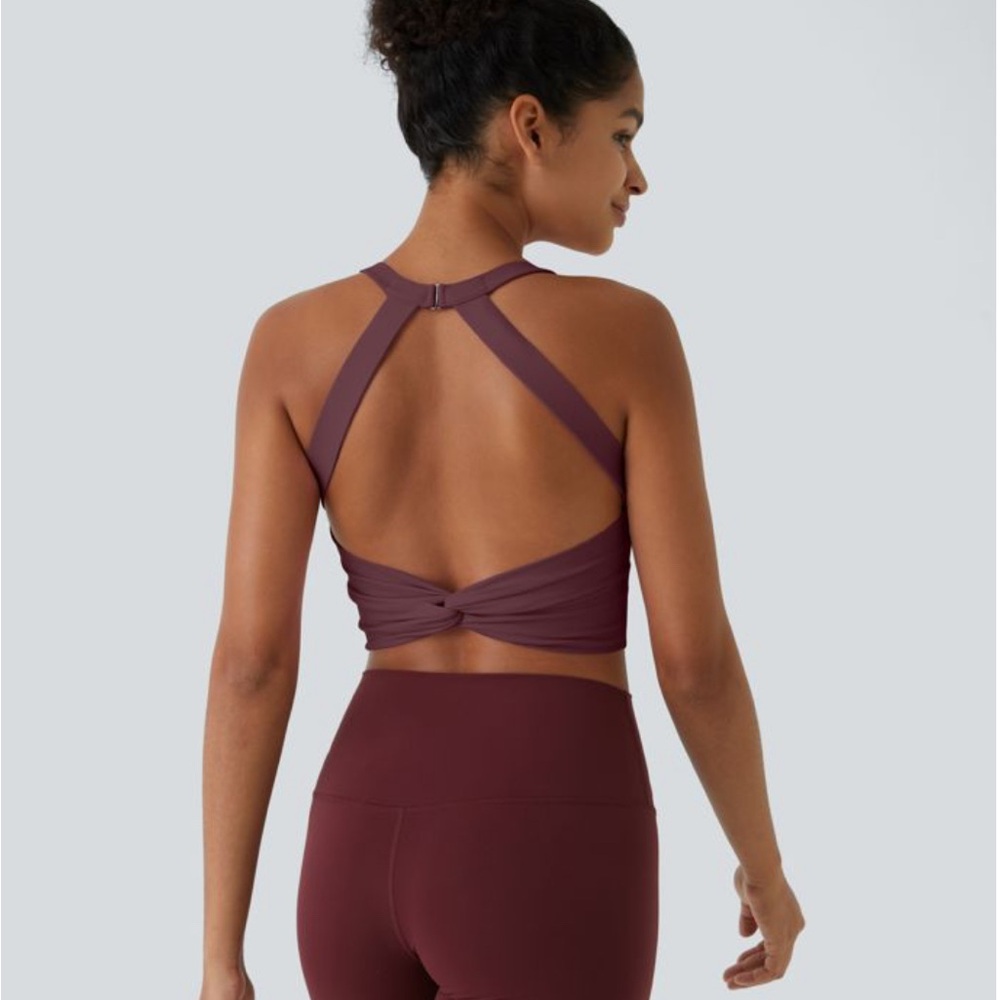 HALARA Black Twist-Back Crop Top